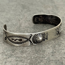 OLD FRED HARVEY ERA Navajo MORNING STAR THUNDERBIRD FLUTED Sterling Bracelet - Additional view 3