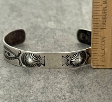 OLD FRED HARVEY ERA Navajo MORNING STAR THUNDERBIRD FLUTED Sterling Bracelet - Additional view 9