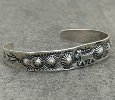Vintage FRED HARVEY ERA Navajo DOG HORSE BIRDS Sterling Silver Bracelet 7 in - Additional view 2