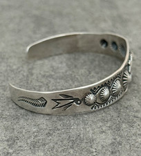 Vintage FRED HARVEY ERA Navajo DOG HORSE BIRDS Sterling Silver Bracelet 7 in - Additional view 5