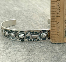 Vintage FRED HARVEY ERA Navajo DOG HORSE BIRDS Sterling Silver Bracelet 7 in - Additional view 9