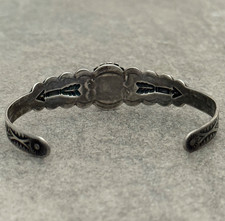 OLD FRED HARVEY ERA Navajo ARROWS Turquoise Scalloped Silver Bracelet 6.75 in - Additional view 9