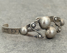 Vintage FRED HARVEY ERA Navajo DOME CONCHO Sterling Silver Bracelet 6.75 in - Additional view 2