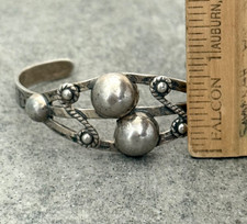 Vintage FRED HARVEY ERA Navajo DOME CONCHO Sterling Silver Bracelet 6.75 in - Additional view 9