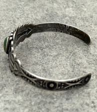 OLD FRED HARVEY ERA Navajo ARROWS Turquoise Scalloped Silver Bracelet 6.75 in - Additional view 8