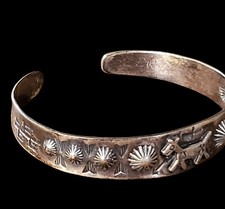 Fred Harvey Era Sterling Horse Corn Arrows Vintage Cuff Bracelet - Additional view 6