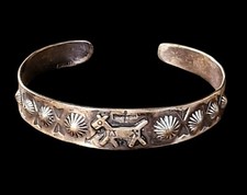 Fred Harvey Era Sterling Horse Corn Arrows Vintage Cuff Bracelet - Additional view 7