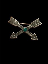 Vtg MCM Fred Harvey Era Small Navajo Turquoise Sterling Silver Crossed Arrow Pin