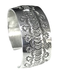 Vincent Platero? Fred Harvey? Navajo Heavy Sterling Silver Bracelet Repousse - Additional view 7