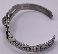 Vintage Sterling Native American Fred Harvey Era Green Turquoise Arrow Cuff 6.75 - Additional view 2