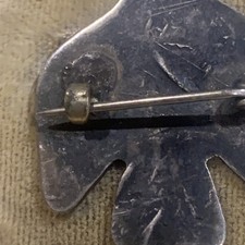 VINTAGE FRED HARVEY 1930'S NAVAJO THUNDERBIRD/WHIRLING LOGS SYMBOL SLVER PIN - Additional view 9