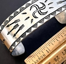 Fred Harvey Era Navajo Sterling Silver Cuff, Whirling Logs, Arrows, 39 Grams - Additional view 3