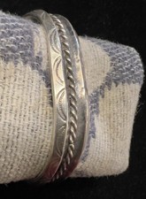 Fred Harvey Era Navajo Sterling Tested Bench Stamped & Rope Design Cuff Bracelet - Additional view 3