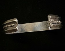 Fred Harvey Era Navajo Sterling Tested Bench Stamped & Rope Design Cuff Bracelet - Additional view 8