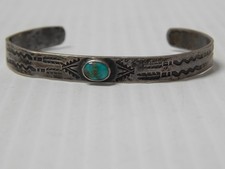 WHIRLING LOGS VINTAGE NAVAJO INDIAN HARVEY INGOT STERLING SILVER SML BRACELET - Additional view 1