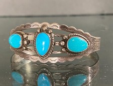 Vintage Fred Harvey Era Navajo 3-Stone Turquoise Sterling Silver Cuff Bracelet - Additional view 1