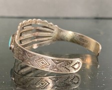 Vintage Fred Harvey Era Navajo 3-Stone Turquoise Sterling Silver Cuff Bracelet - Additional view 13