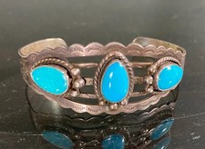 Vintage Fred Harvey Era Navajo 3-Stone Turquoise Sterling Silver Cuff Bracelet - Additional view 16