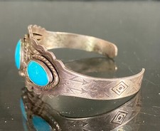 Vintage Fred Harvey Era Navajo 3-Stone Turquoise Sterling Silver Cuff Bracelet - Additional view 6