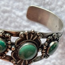 Vintage Fred Harvey Era Southwest Turquoise Silver Cuff Bracelet - Additional view 12
