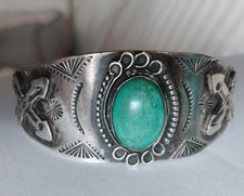 FRED HARVEY Era Navajo Turquoise (Cerrillos) Hammered Coin Silver Bracelet - Additional view 3