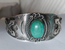 FRED HARVEY Era Navajo Turquoise (Cerrillos) Hammered Coin Silver Bracelet - Additional view 5