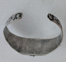 FRED HARVEY Era Navajo Turquoise (Cerrillos) Hammered Coin Silver Bracelet - Additional view 8