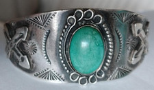 FRED HARVEY Era Navajo Turquoise (Cerrillos) Hammered Coin Silver Bracelet