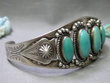 Fred Harvey Era NAVAJO Natural KINGMAN TURQUOISE Coin SILVER 30g Cuff Bracelet - Additional view 5