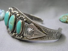 Fred Harvey Era NAVAJO Natural KINGMAN TURQUOISE Coin SILVER 30g Cuff Bracelet - Additional view 6