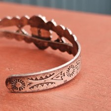 Vintage Fred Harvey Style Sterling Turquoise Arrow Stampwork Cuff Bracelet 14.6g - Additional view 5