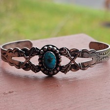 Vintage Fred Harvey Style Sterling Turquoise Arrow Stampwork Cuff Bracelet 14.6g - Additional view 10