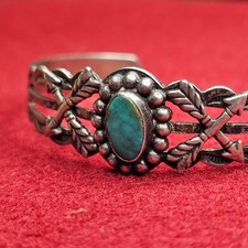Fred Harvey Style Sterling Water Web Turquoise Cuff Bracelet Arrow Motif 12.91g - Additional view 12