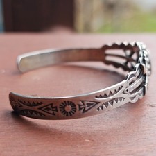 Fred Harvey Style Sterling Water Web Turquoise Cuff Bracelet Arrow Motif 12.91g - Additional view 4