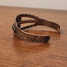 Fred Harvey Era Native American Sterling Silver Green Turquoise(?) Cuff Bracelet - Additional view 2