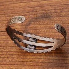 Fred Harvey Era Native American Sterling Silver Green Turquoise(?) Cuff Bracelet - Additional view 8