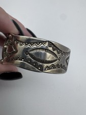 NATIVE AMERICAN NAVAJO BEAUTIFUL TURQUOISE & STERLING FRED HARVEY ERA CUFF - Additional view 6