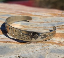 VTG Fred Harvey Style Stamped Bell Trading Post Nickel Silver Cuff Bracelet - Additional view 9