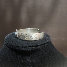 Navajo Fred Harvey Era Turquoise Thunderbird Silver Cuff Bracelet - Additional view 3