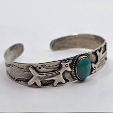 Early Fred Harvey Coin Silver Turquoise Navajo Cuff Bracelet Small SIze - Additional view 4