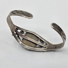 Early Fred Harvey Coin Silver Turquoise Navajo Cuff Bracelet Small SIze - Additional view 5