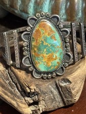 FABULOUS OLD 1930s ERA FRED HARVEY/NAVAJO TURQUOISE & STERLING SILVER XOXO CUFF! - Additional view 5
