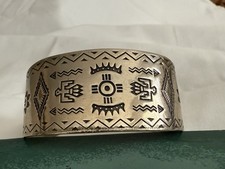Vintage Navajo Fred Harvey Era, Bell Trading Nickel Silver Hand Stamped Cuff - Additional view 2