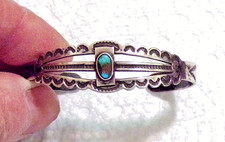 VINTAGE STERLING SILVER FRED HARVEY BRACELET WITH TURQUOISE