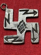 PRE-1930 Fred Harvey Era Navajo Whirling Log Sterling Silver 925 Charm - Additional view 1