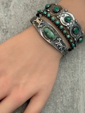 Vintage FRED HARVEY ERA Navajo Turquoise HORSE DOG Sterling Bracelet 6.75 in - Additional view 4