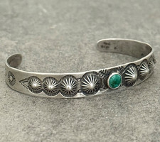 OLD FRED HARVEY ERA Navajo Turquoise Repousse Snakes Sterling Bracelet 6.75 in - Additional view 2