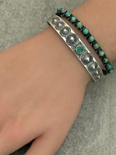 OLD FRED HARVEY ERA Navajo Turquoise Repousse Snakes Sterling Bracelet 6.75 in - Additional view 4