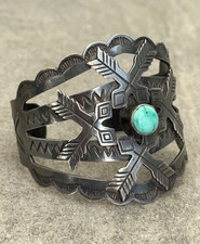 FRED HARVEY ERA Navajo CROSSED ARROWS Turquoise WIDE Sterling Bracelet 7.25 in - Additional view 3
