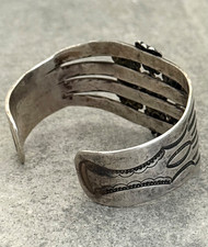 Vintage Fred Harvey era Navajo REPOUSSE BUTTONS Cluster silver Bracelet 6.9 in - Additional view 8